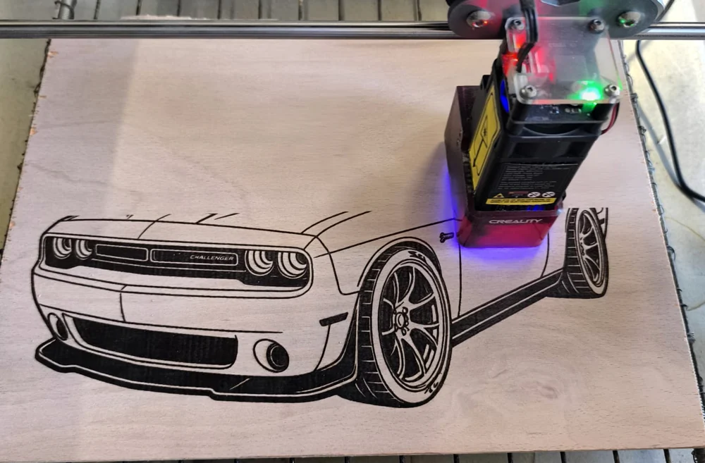 Gravírovaný obraz automobilu